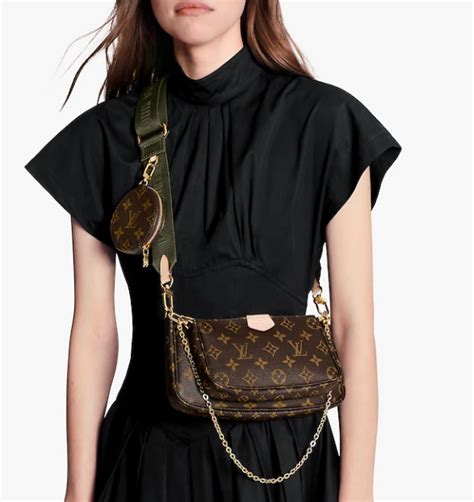 MULTI POCHETTE ACCESSOIRES Çanta, Desenli Omuz Çantası Louis Vuitton.