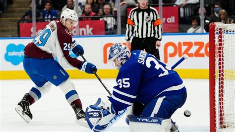 MacKinnon’s shootout goal gives Avs 2-1 win over Maple Leafs