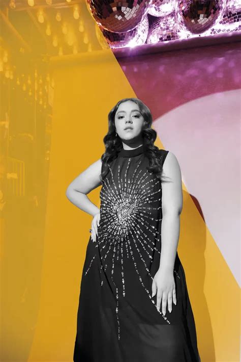 Macarena oz biography examples