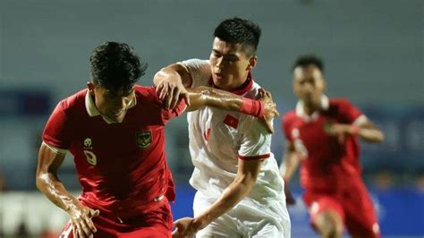 Macau tgl 28 mei 2017. Sepak bola pria asian.