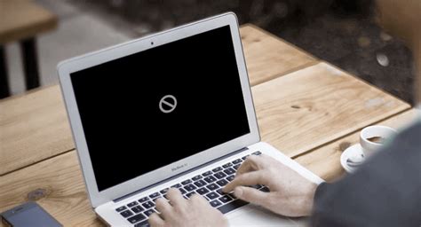 Macbook Circle With Line