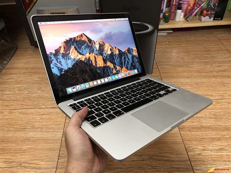 2018 Apple MacBook Pro with 2.3GHz Intel Core i5 (13-inch, 8GB RAM, 512GB  SSD Storage) (QWERTY English) Space Gray (Renewed)