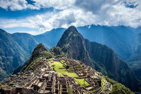 Machu picchu hike. Inca Trail 4 days 3 nights at a Glance Day 1: Training day Cusco — Km 82 — Patallacta — Ayapata (14km, 6hrs).- Depart your hotel around 4:30 a.m. and drive to Km 82 to start the Inca Trail hike to Machu Picchu.The first campsite is 3,300m (10,826ft). We spend 