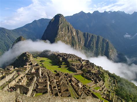 Machu picchu inca trail. Inca Trail Altitude. Standing at 2,400 meters, Machu Picchu is one of the lowest Inca Trail altitude points. The highest point on the Inca Trail is Abra Warmihuañusca or 'Dead Woman's Pass which is located at 4,200 meters. Most of the Machu Picchu hiking tours begin in Cusco, which, at 3,400 meters, is already considerably higher than Machu ... 