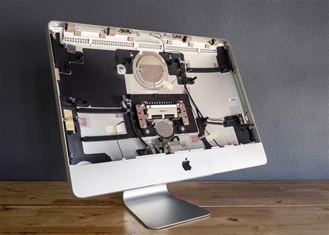 Macintosh computer repair. 