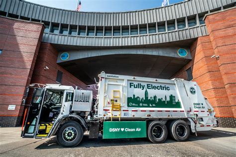 Mack gets down and dirty with NYC garbage truck order