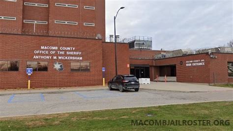 Macomb County Jail is a medium security county jail located in city of Mt. Clemens, Macomb County, MI. It houses adult male inmates (above 18 years of age) who are convicted for crimes which come under Michigan state law. Most of the inmate's serving time in this prison are sentenced for the period of over a year and are sentenced for crimes .... 