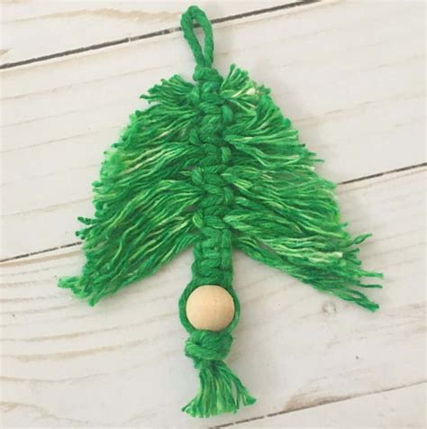 Macrame DIY Christmas Tree Ornament Tutorial Crafting on the Fly