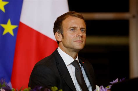 Macron’s office: Algeria envoy returning to Paris, spat ends
