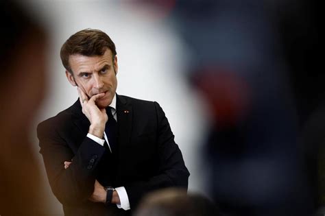 Macron shuns parliament to raise French retirement age
