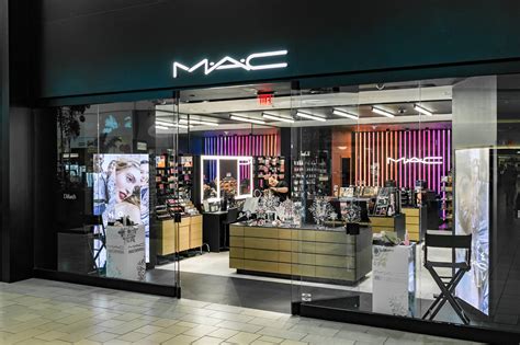 Macs near me. GET PRO ANSWER TO ANY QUESTION. Get in-store expertise — online now — by connecting with a real M·A·C Artist. MON-FRI: 10am to 10pm EST. LET'S CHAT. 
