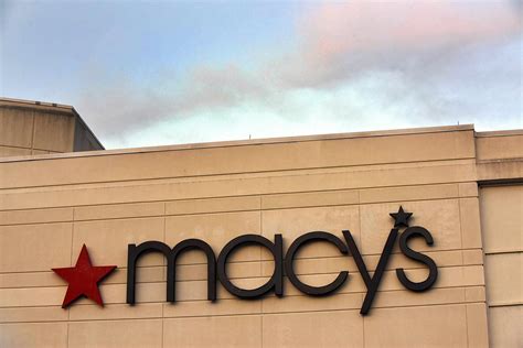 A share price of Macy's Inc [M] is currently trading at $17.13, up 8.01%. An important factor to consider is whether the stock is rising or falling in short-term value. …. 