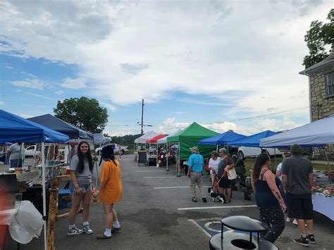 Madisonville farmers market. More than 75 kid vendors will make up Madisonville’s very first “Market Munchkins” event, an all-kids market that will take place June 17 from 10 a.m. to 2 p.m. at the Madisonville Park on ... 
