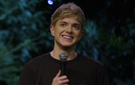 Mae martin. Mae Martin makes their hour-long comedy special debut with SAP, directed by Abbi Jacobson. The award-winning comedian, writer, and actor, best known for thei... 