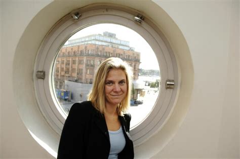 Magdalena andersson ung