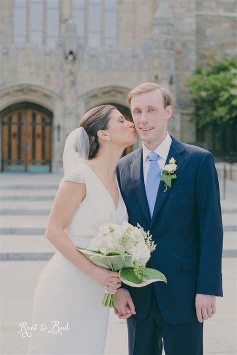 Maggie goodlander jake sullivan wedding. The senior DOJ official told Fox News that while Sullivan’s wife, Maggie Goodlander, is currently a counsel to Garland, she has no connection to the Durham investigation, adding that among her ... 