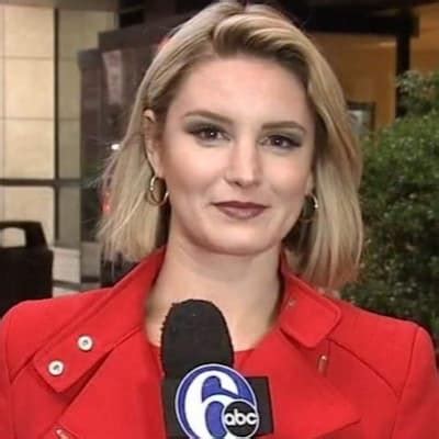  Maggie Vespa Age and Birthday. The journalist was born on December 29, 1987, in Peoria, Illinois, United States. She is 35 years old as of 2023. Her birth sign is Capricorn. Maggie turns 36 years old on December 29, 2023. . 