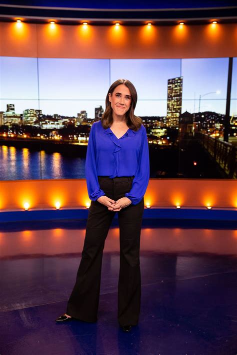 Maggie vespa. KGW reporter and anchor Maggie Vespa received feedback from a viewer last week telling her she "looks foolish" for wearing high-wasted pants.The viewer doubl... 