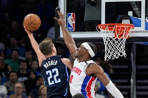 Magic dominate Pistons to keep play-in hopes alive