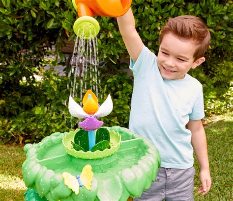 Magic flower water table
