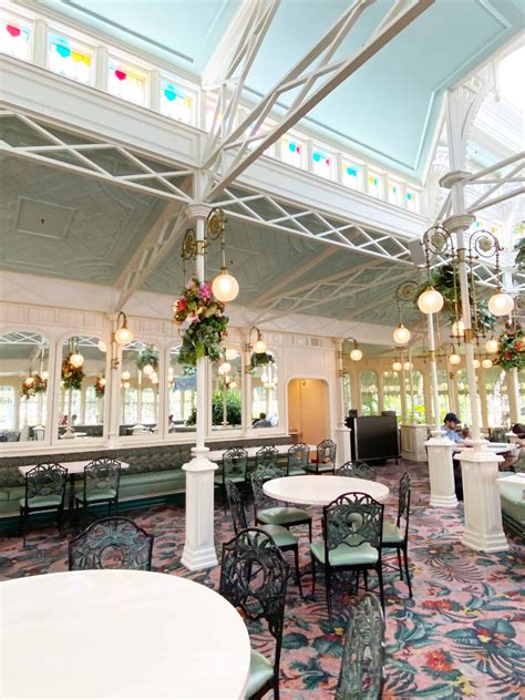 Magic kingdom crystal palace. The Crystal Palace. The Crystal Palace is the best choice if you’re looking for a mix of delicious all-you-can-eat buffet style dining, a convenient location, and a fun atmosphere. This restaurant’s décor is themed like a Victorian greenhouse of the late 1800s and is easily found towards the castle-facing end of Main Street, U.S.A. 