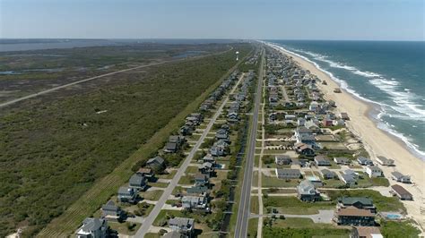 The main towns of the Outer Banks include Nags Head, Kitty Hawk, Kill Devil Hills, Duck, Corolla, and Rodanthe just to name a few. In the Summer months, the warm weather brings in up to 200,000 visitors to the area each year. This expanse of free and open public beaches stretches for hundreds of miles, adding to the charm of the islands.. 