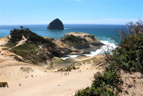 A hiker died after falling from a rocky bluff at Cape Kiwanda State Natural Area and being swept into the Pacific Ocean on Saturday, Oregon State Police announced Monday.. 