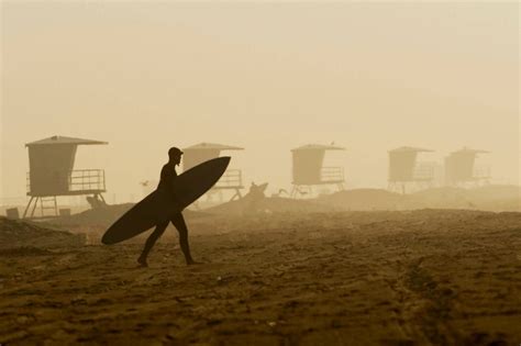 Magicseaweed huntington. Bolsa Chica State Beach is a popular state beach, drawing hundreds of thousands of visitors to its location south of the community of Sunset Beach in Orange County.This area was once called "Tin Can Beach" and … 