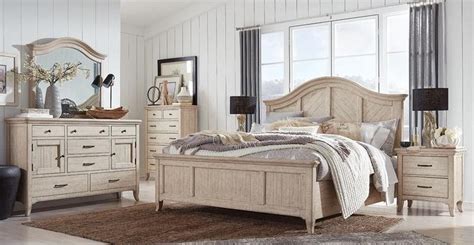 Magnussen Furniture Harlow 2pc Panel Bedroom Set in …