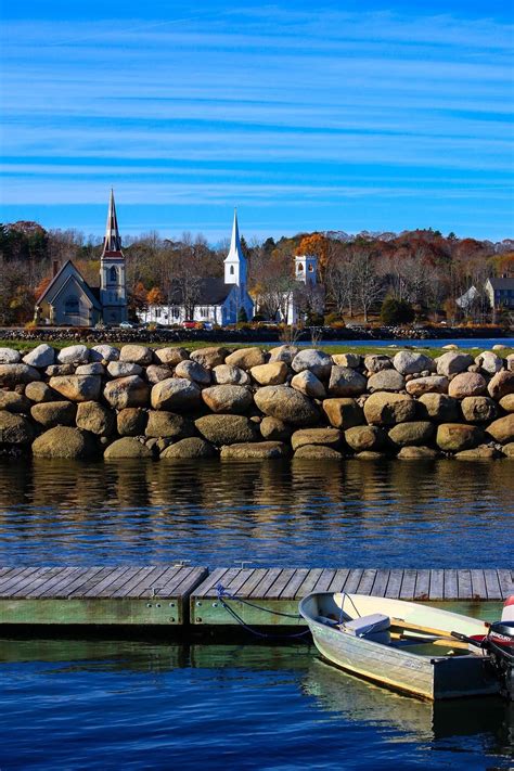 Mahone Bay – Travel guide at Wikivoyage