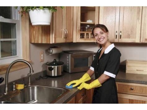 Maid service orlando. Pro Housekeeper offers a deep cleaning services in Orlando Fl for homes and offices. Our deep cleaning is more thorough than standard cleaning and can remove all dirt from the property. All deep cleans include: Cleaning of all accessible surfaces. Disinfection of high traffic and high touch surfaces. Oven cleaning. Bathroom descaling. 