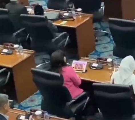 Main game judi slot pakai tablet milik negara. Nomor kim singapura keluar.