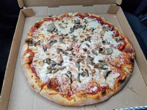 Main street pizza marquette. Main Street Pizza is a pizza shop in Marquette, MI that offers takeout and delivery. Check out their menu and call to place your order for pizza, pasta, salads and more. 