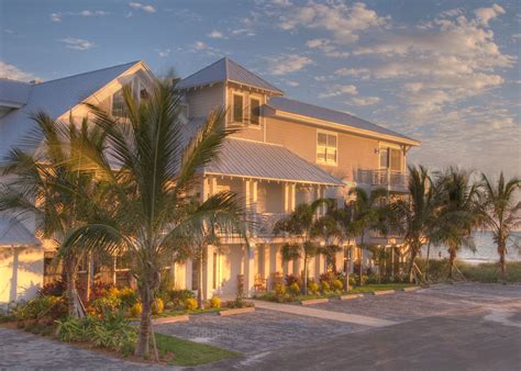Mainsail beach inn. Book a stay now through December 31, 2024. and receive 15% OFF your rental fee. Guests must provide a valid Florida address at the time of booking. Based on availability. Use Promo Code: FLRES15. or Call Us: (888) 849-2964. Browse Mainsail Beach Inn's offers and packages and start planning your visit to the beautiful Anna Maria Island. 