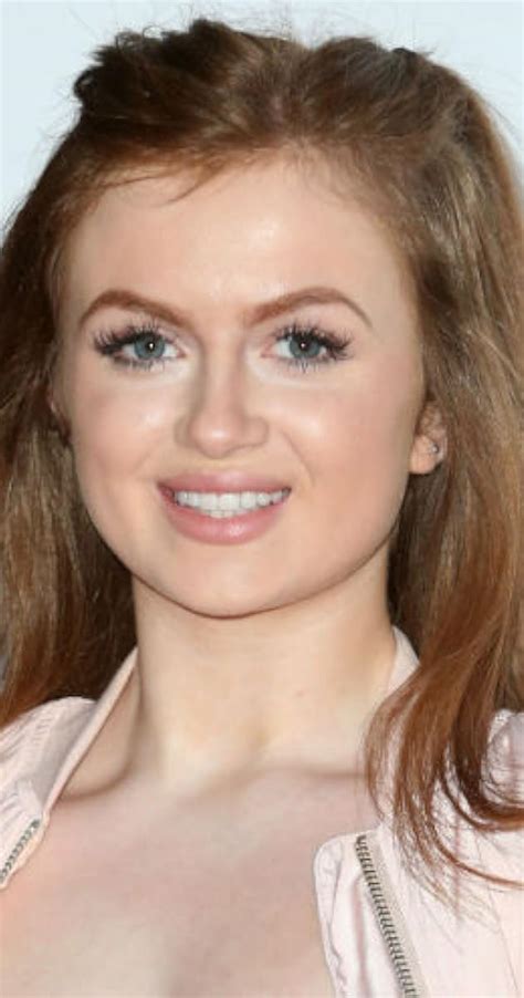 Maisie Smith - Biography - IMDb