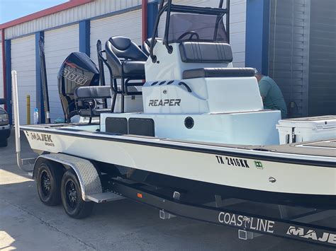 2023 Majek Reaper!! The Majek name alone speaks for itself! The Reaper is one of the top of the line boats when you're needing a shallow water fishing MACHINE! With a still draft of 9" and a.... 