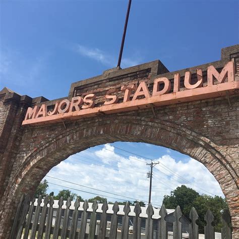 Majors Stadium - Wikipedia