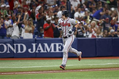 Majors-leading Braves beat the Rays 2-1 in a matchup of teams with the best records in baseball