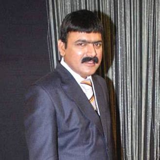Makarand anaspure born