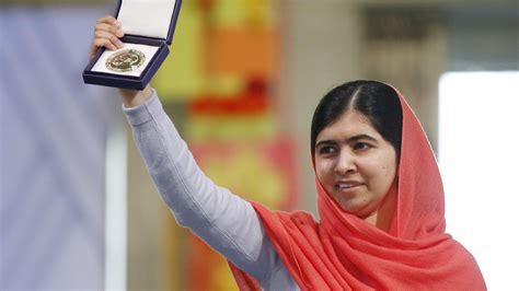 Malala, dal coraggioso blog di bambina pakistana a simbolo