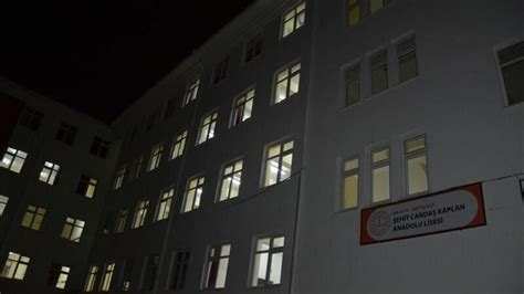 Malatya'daki okulların ışıkları saat 04.17'de açıldı - Son Dakika Haberleri