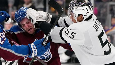Malgin helps Avalanche keep rolling in 4-3 win over Kings