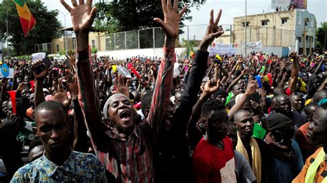 Mali: Religious leaders call for peace and dialogue amid protests