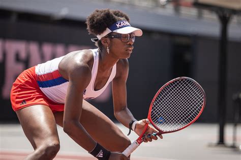 FAYETTEVILLE, Ark. – Kansas tennis junior Malkia Ngounoue finished second at the 2020 ITA Central Regional Championship in Fayetteville inside the Billingsley Tennis Center on Sunday. Punching her ticket to the singles finals, Ngounoue began her day beating TCU’s Mercedes Aristegui, 6-2, 6-1 in the semifinals.. 