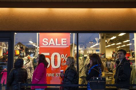 Mall hours on Black Friday and Thanksgiving Day in Michigan