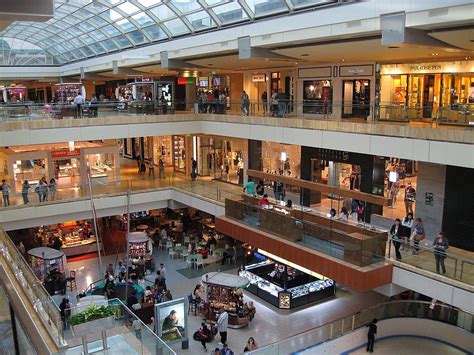 Best Shopping Centers near Philadelphia International Air