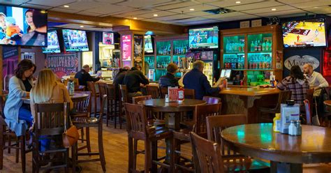 Maloneys - Maloney's Pub & Grill in Matawan, NJ, is a popular American restaurant that has earned an average rating of 4.4 stars. Learn more by reading what others have to say about Maloney's Pub & Grill. Today, Maloney's Pub & Grill is open from 11:00 AM to 10:00 PM.