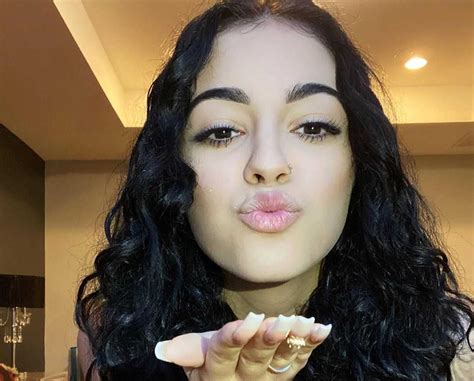 Malu Trevejo says her mom does witchery...use to tell Malu to cut herself, and kissed her boyfriends 9/29/2020 instagram live ig stream livestream insta fami.... 