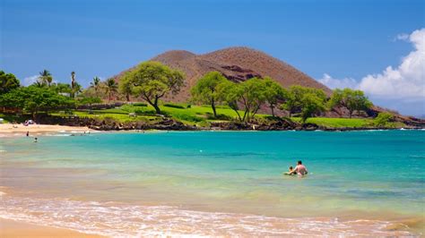 Maluaka beach. Maluʻaka Beach. Hawaii, USA, North America. Kihei & South Maui. Dubbed ‘Turtle Beach,’ this golden swath of sand behind the closed Makena Beach & Golf Resort is popular with … 