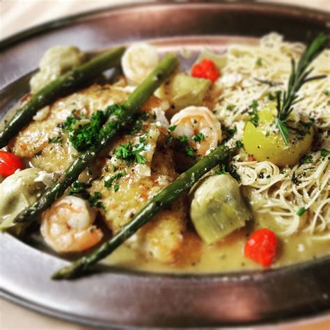 Mama cucina innsbrook. Looking to #TreatYoSelf today #AfterWork? Head over to Mama Cucina for a variety of DELICIOUS pasta specials made fresh daily! #Innsbrook #DineRVA #MamaCucina 